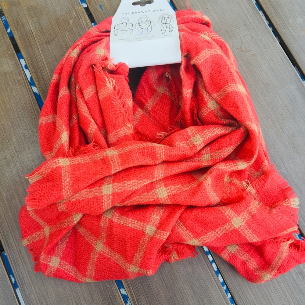 🚨5 for $25🚨 The Runway Wrap 3-in-1 Scarf - Picture 6 of 8